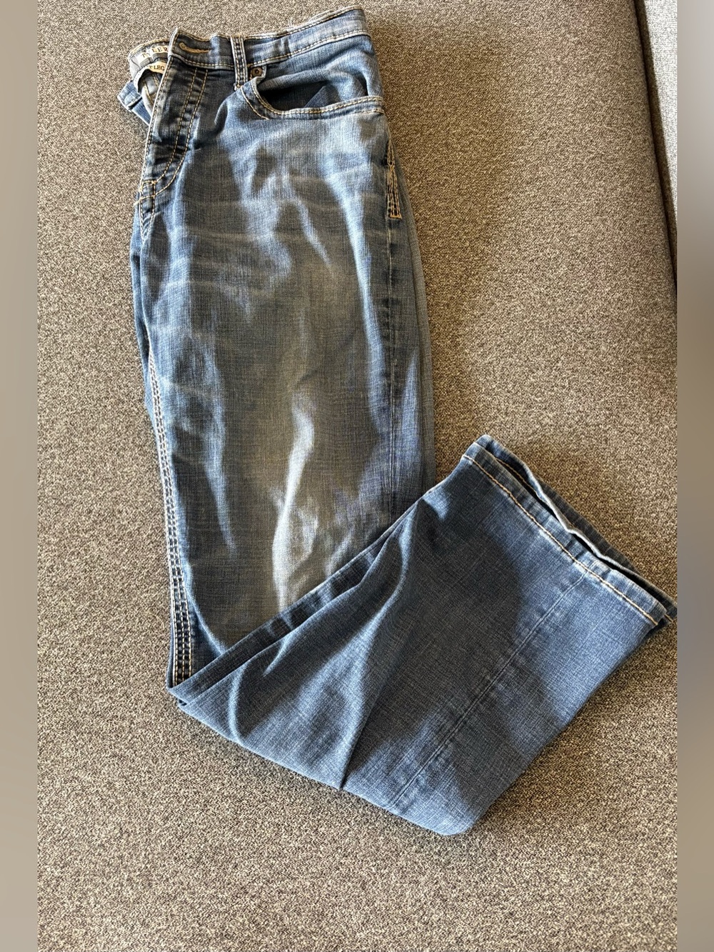 BKE Men's Light Blue Straight Leg Jeans